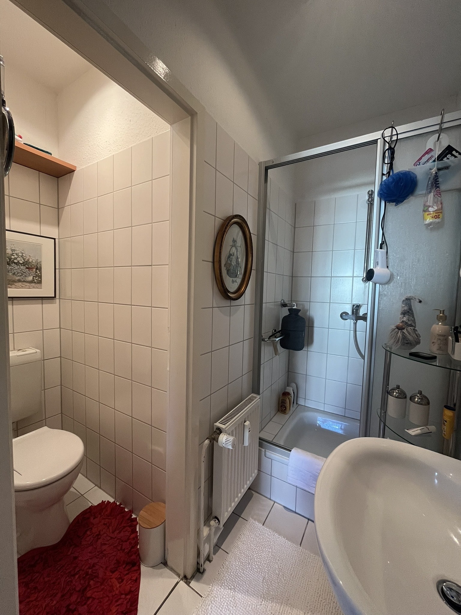 Bad Wohnung EG rechts Straßenseite