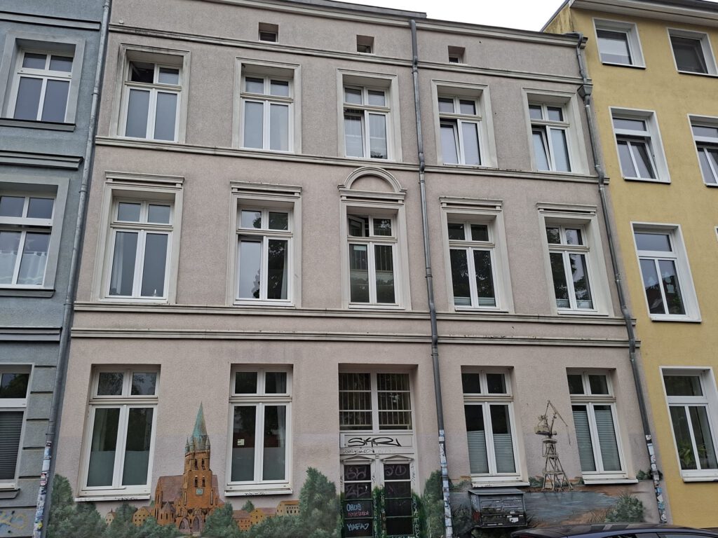 Rostock - Exposé – Charmante 2-Zimmer-Eigentumswohnung in der Rostocker KTV